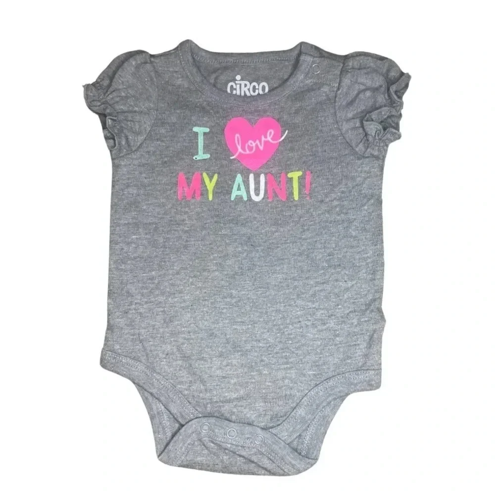 Onesie Bundle - “I Love My Aunt” & “I Love You” Themes, 0-3 Months with Hat